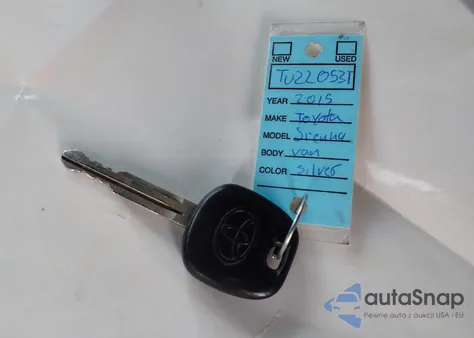 2015 Toyota Sienna Le из США, поврежденный, VIN 5TDKK3DC5FS563835